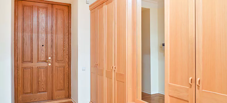 Prehung Wood Interior Doors in The Acreage, FL